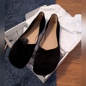 Shapen Barefoot Peony Black Suede Flats NIB 11